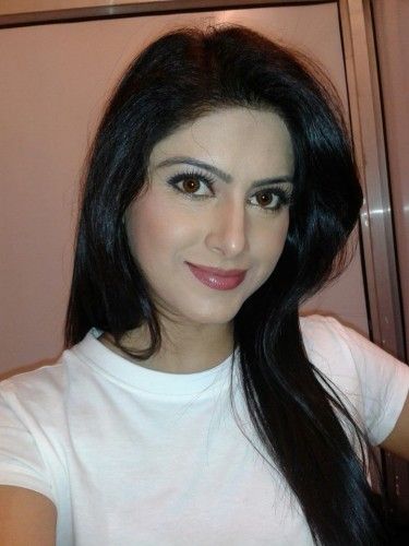  Meenakshi Arya   Height, Weight, Age, Stats, Wiki and More